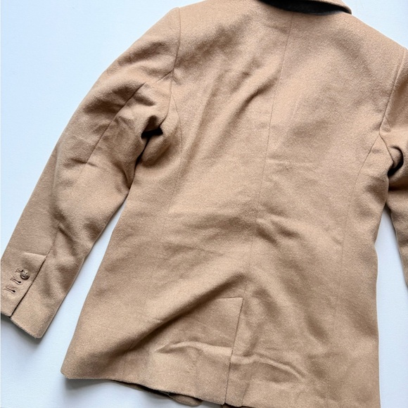 LOFT Classic Camel Blazer - Picture 6 of 8